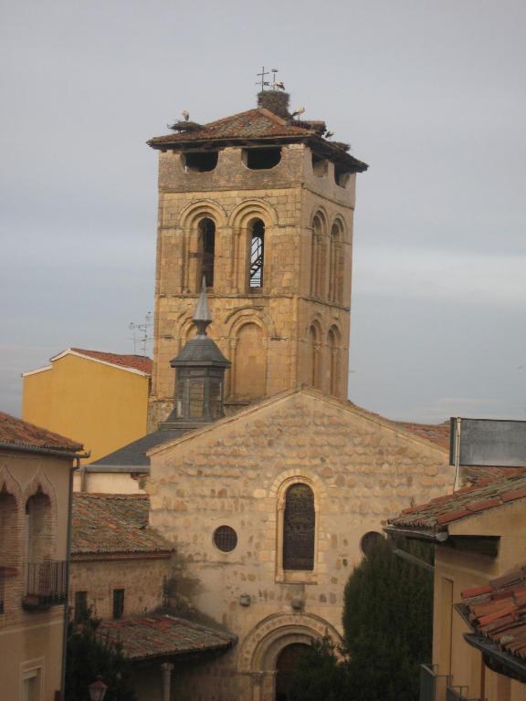 Hostal Don Jaime II Segovia Buitenkant foto